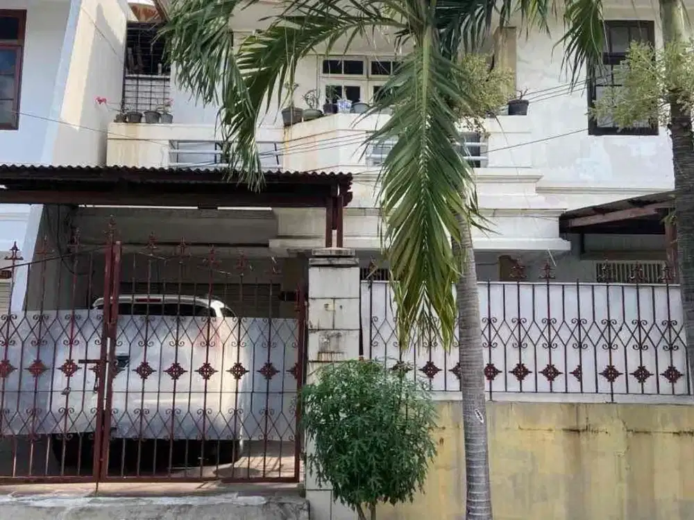 Rumah 2 lantai Janur indah depan MKG Kelapa Gading Jakarta Utara