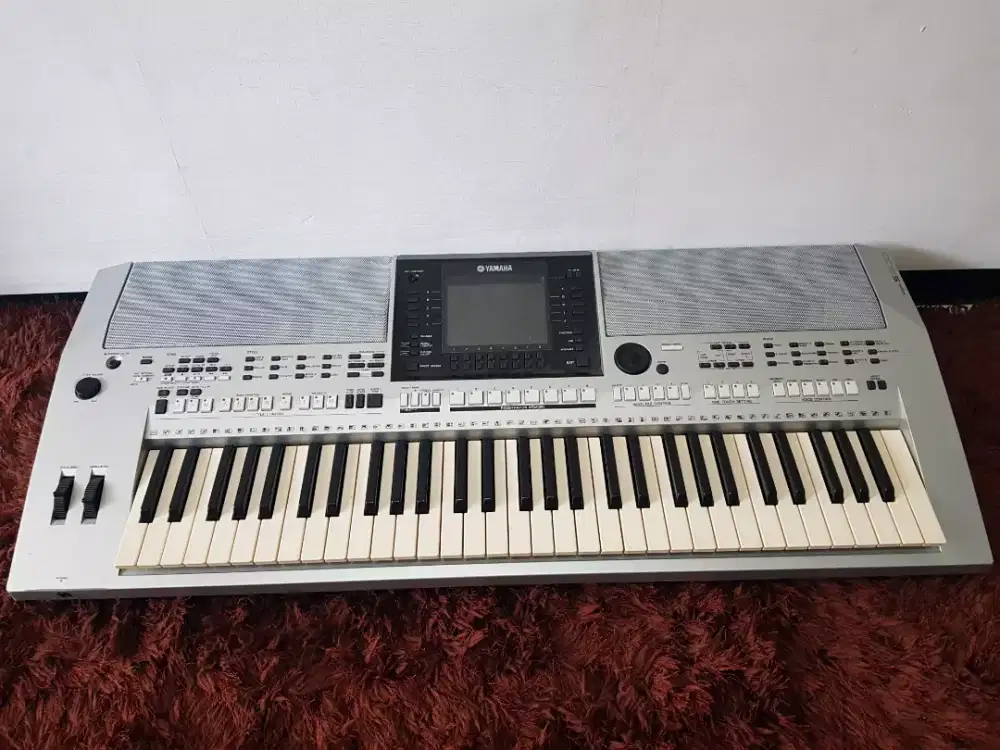 YAMAHA PSR S900