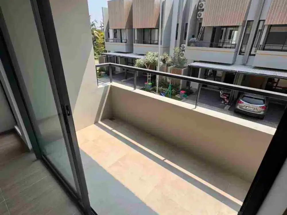 DISEWAKAN UNIT RUMAH BARU DI LINGKUNGAN HIJAU DENGAN ONE GATE SYSTEM