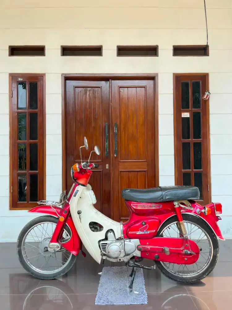 Honda c70 asli merah bladus
