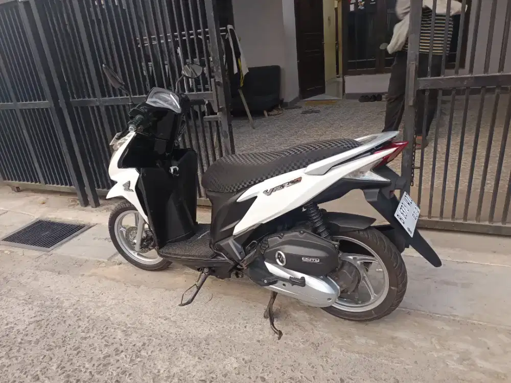 F.S VARIO 125 KZR