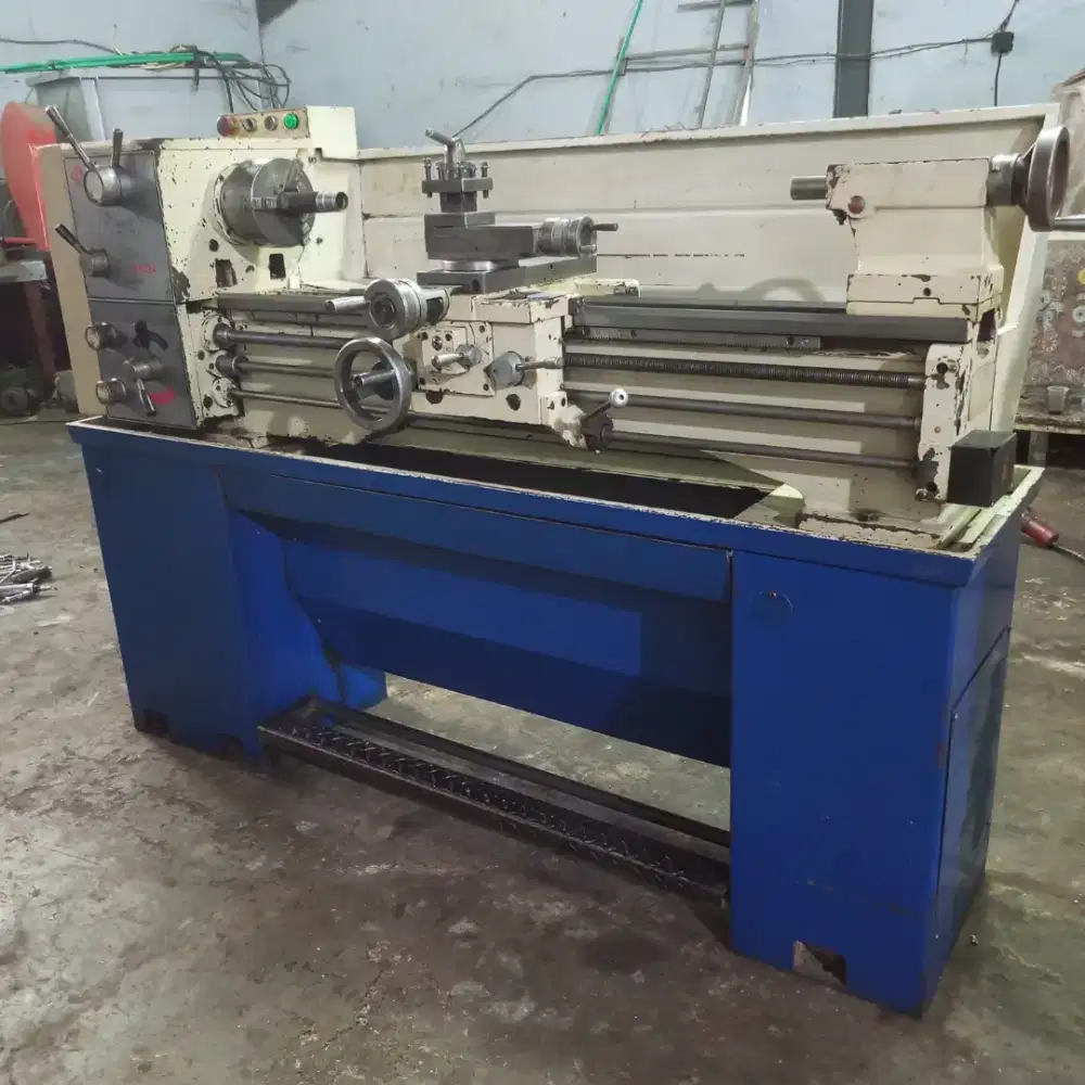 Mesin Bubut Milling Bor Frais