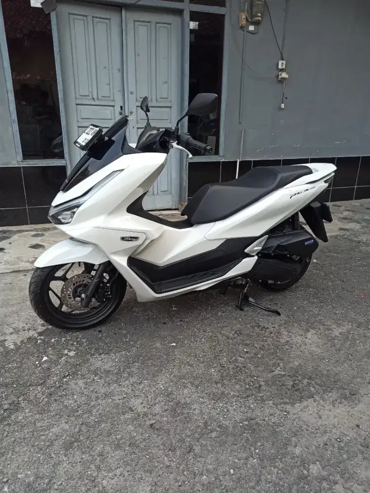 PCX CBS 2025 plat Z sumedang km low 2 ribu