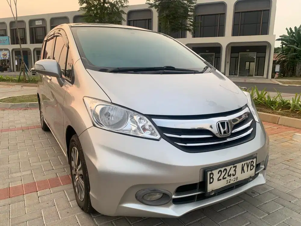 CASH TUNAI 125 JUTA HONDA FREED SD 2013 2014 FULL ORI RECORD HONDA