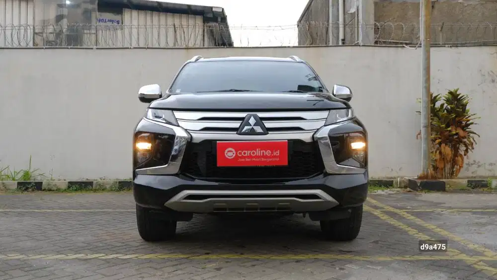 MITSUBISHI PAJERO SPORT EXCEED 2.5 AT 2022 HITAM