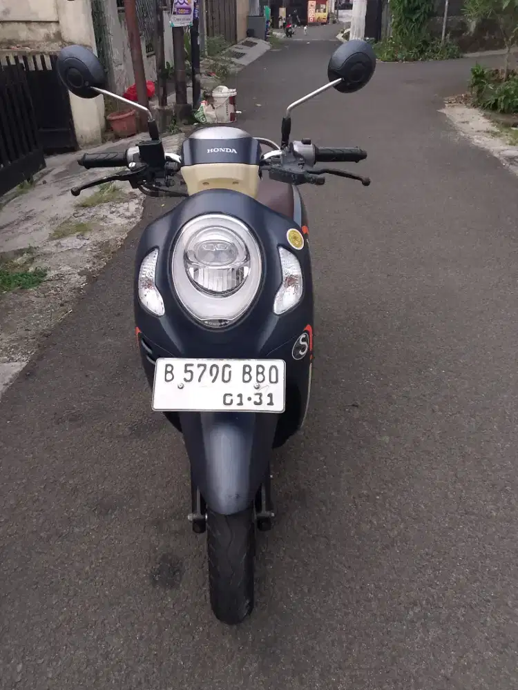 Honda scoopy 2018 Type tertinggi ISS