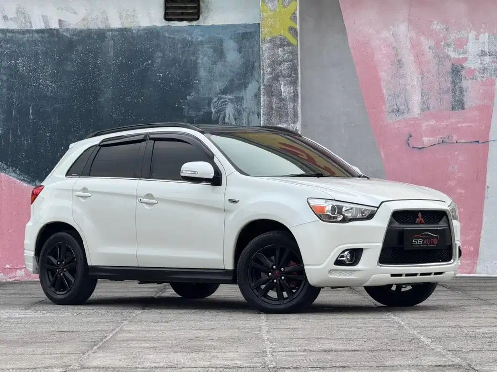 MITSUBISHI OUTLANDER PX 2.0 AT 2013 NIK 2012