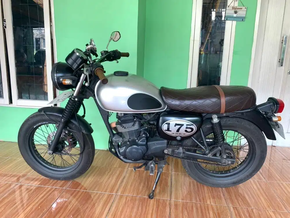 FOR SALE W175 SE