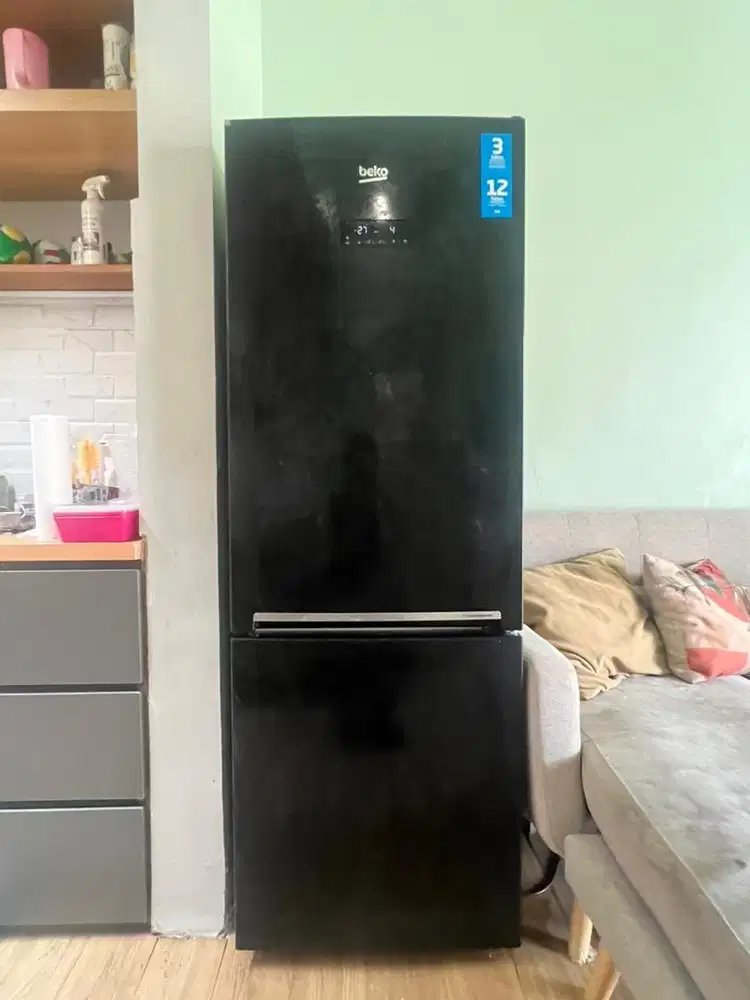Kulkas beko RCNT340E50VZWB