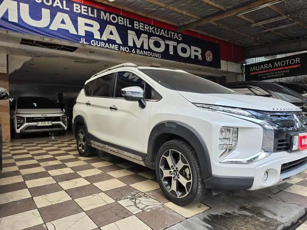 XPANDER CROSS PREMIUM AT 2022 KM 27RIBU