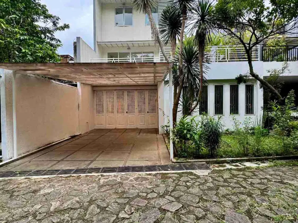JUAL Rumah Nuansa Resort di Lebak Bulus, JakSel