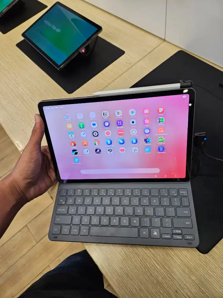 Samsung Tab S10 Lite 5G Gratis Keyboard + Cover dan Speaker Premium