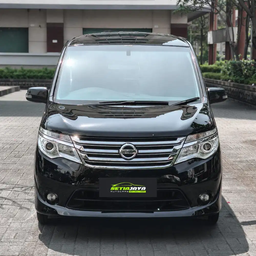 Nissan Serena X 2000cc matic 2017