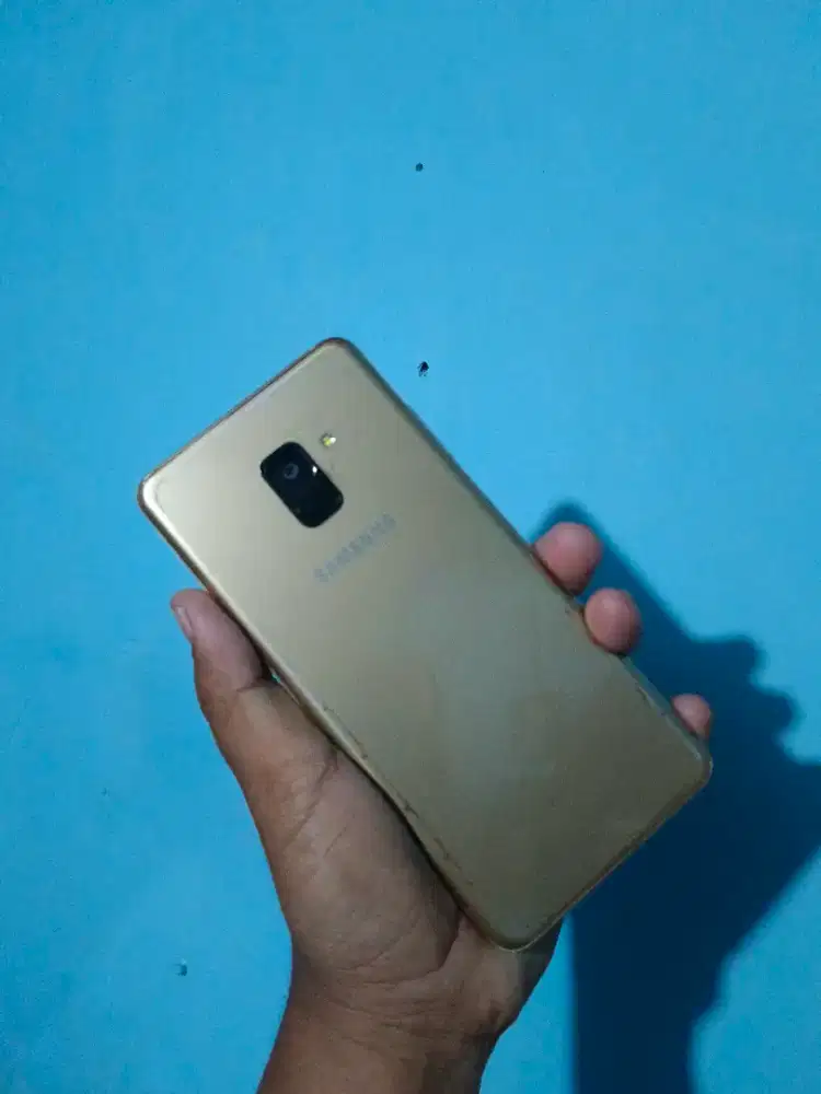 SAMSUNG A8+ 6/64 GB