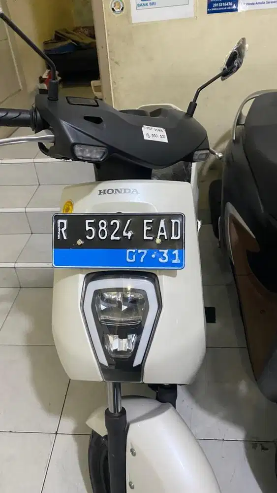 Honda EM1 E Motor Listrik