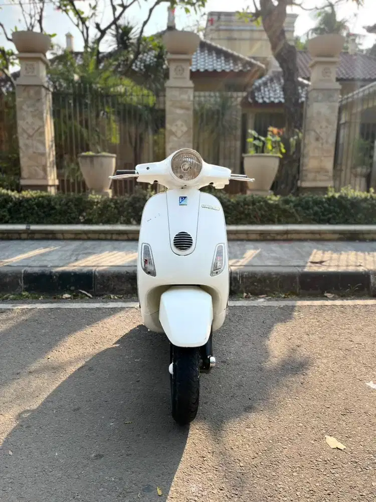 VESPA LX 150 2V 2011 TERMURAH!