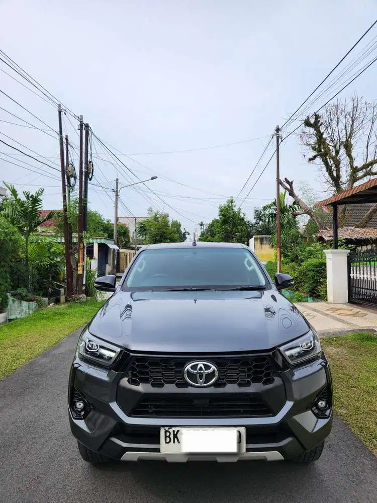 Toyota HILUX V 2.4 Tahun 2024 A/T