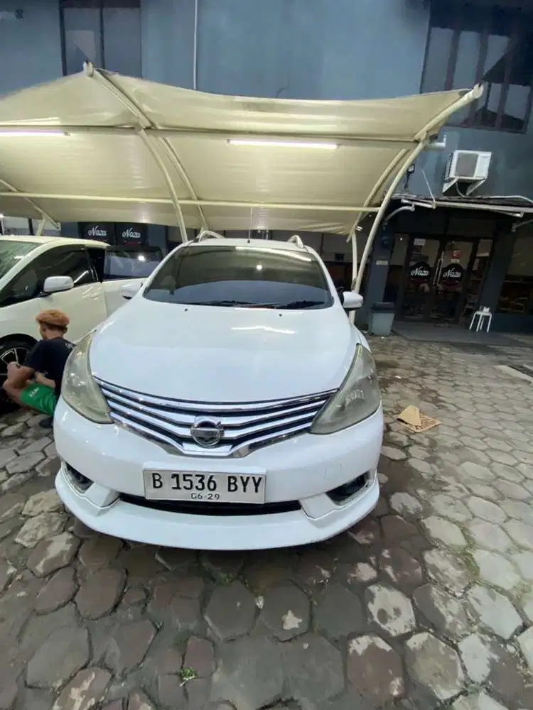 Nissan Grand livina 2014 Bensin