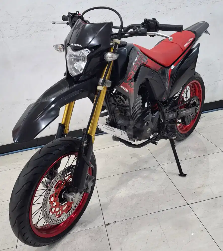 CRF 150 Tahun 2022
