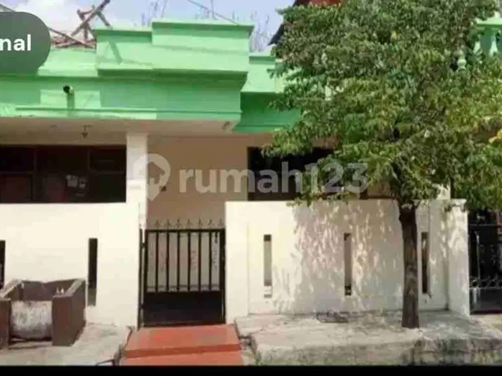 RUMAH BESAR DI KOMPLEK PERHUBUNGAN RAWAMANGUN