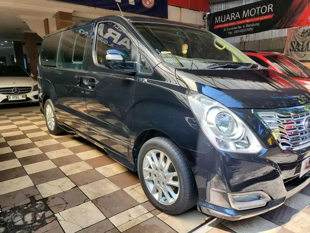 HYUNDAI H-1 ROYALE AT DIESEL 2014