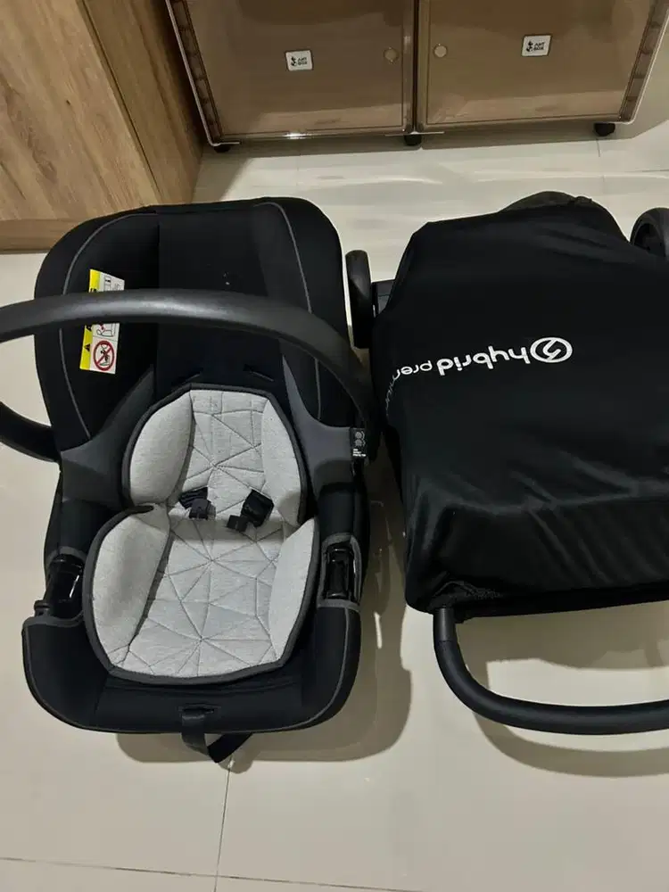 Stroller hybrid carseat