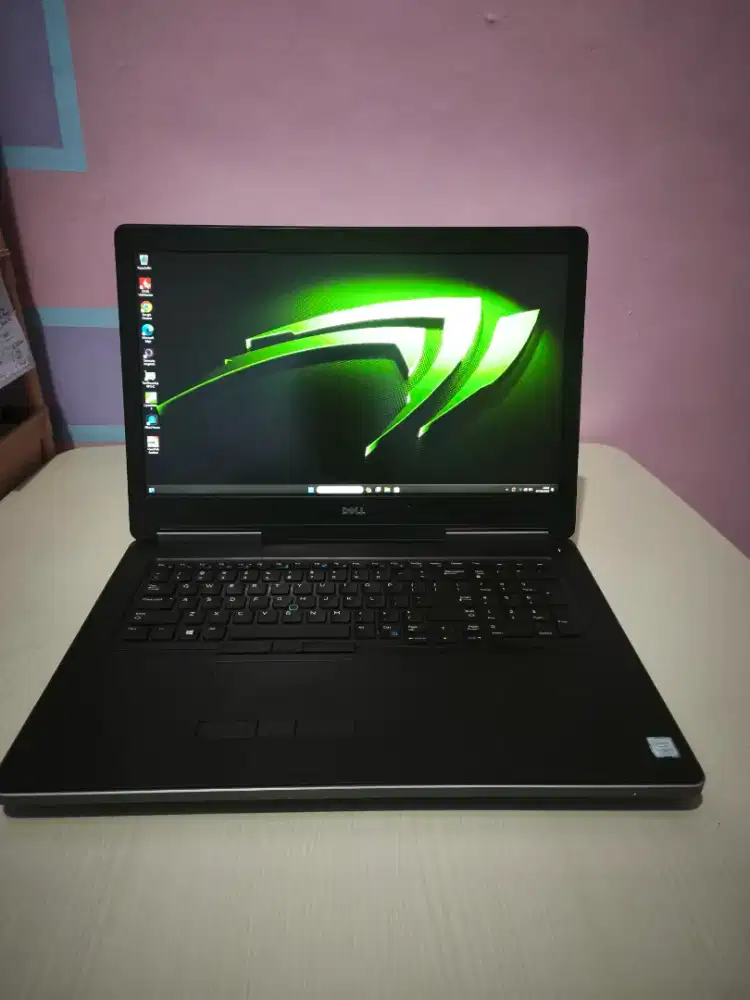 Dell precision 7720

Core i7 gen 7