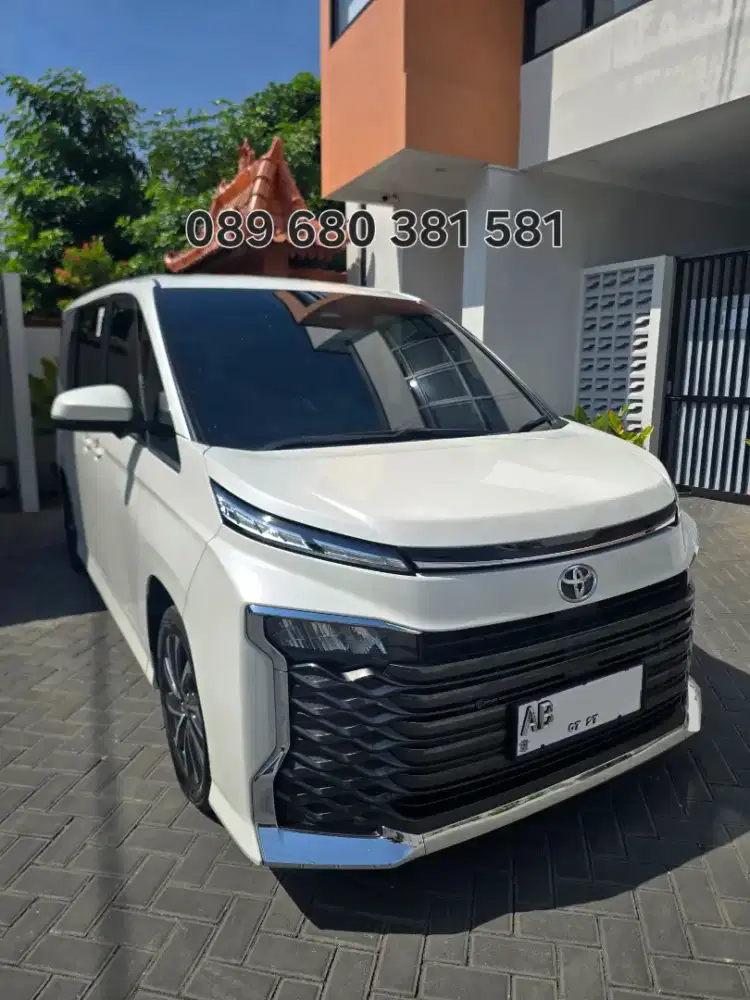 TOYOTA ALL NEW VOXY 2.0