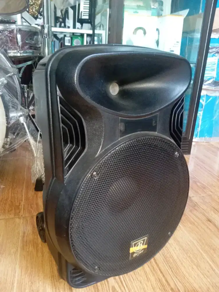 SPEAKER PORTABEL BEYER BMK250