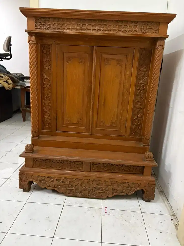 Di jual lemari jati