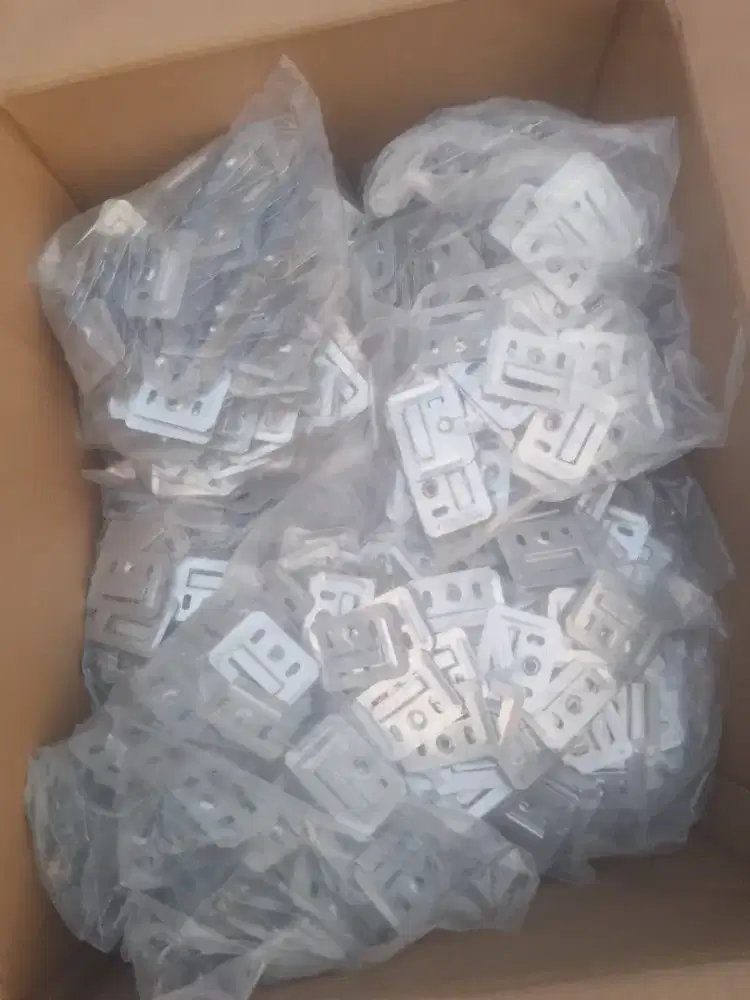 Klip wpc isi 1pack nya 100 pcs