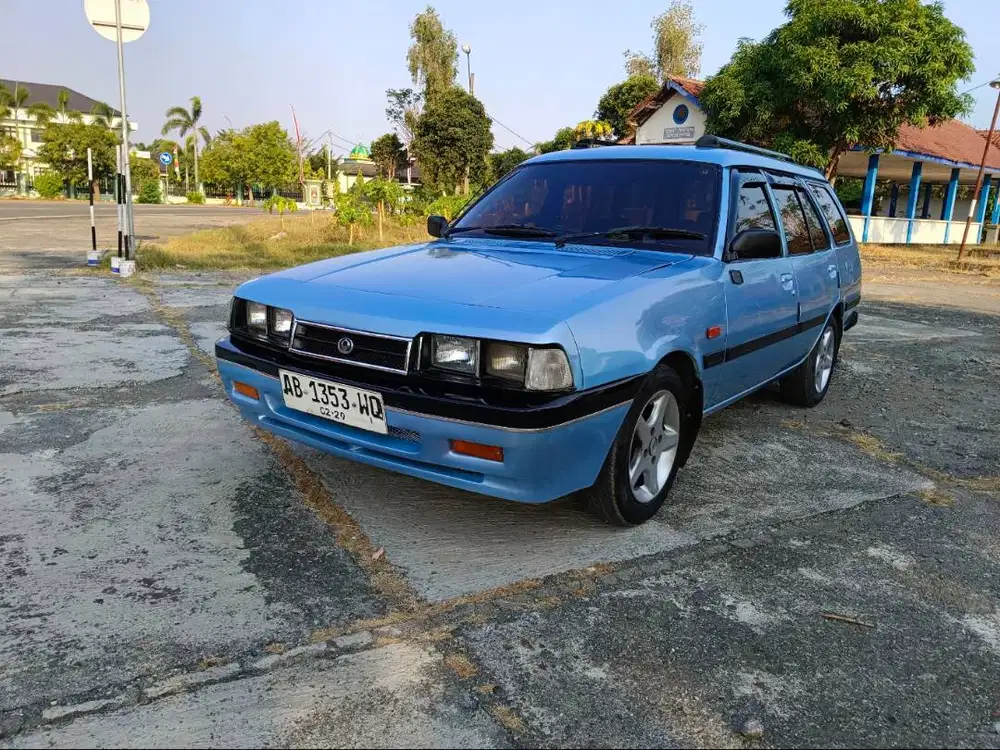 Mazda vantrend tahun 1996 eps
