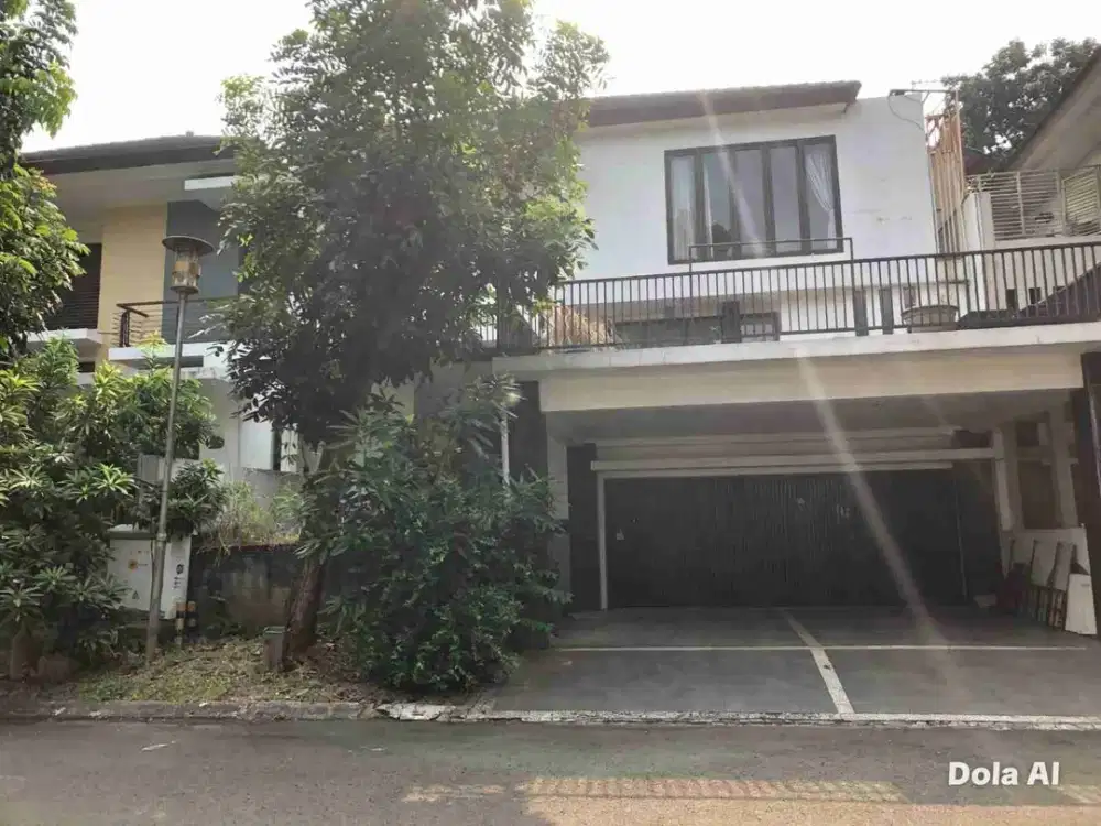 Rumah 2 Lantai di Mahogany Residence