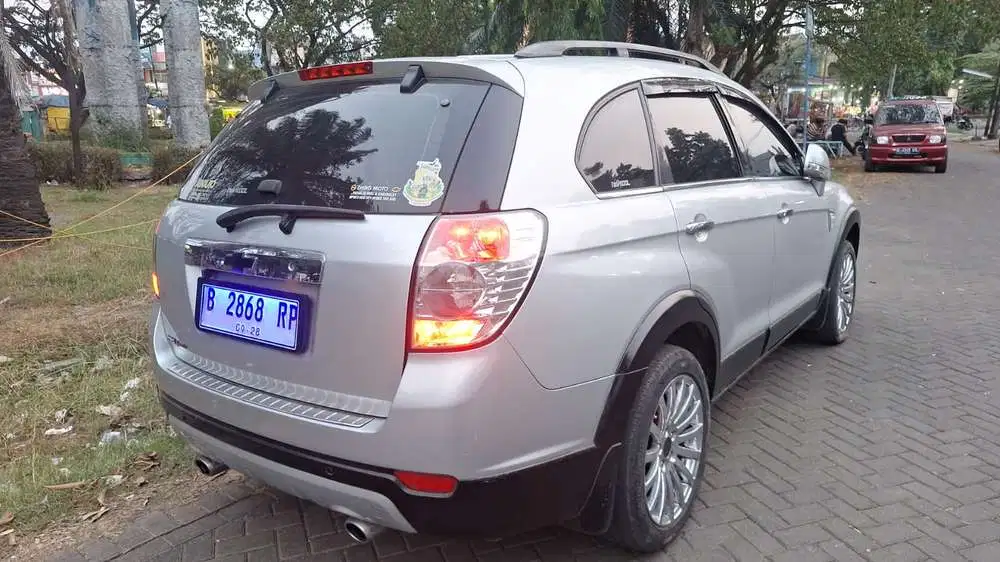 Chevrolet Captiva Bensin Metik 2009 sehat walafiat & Gagah