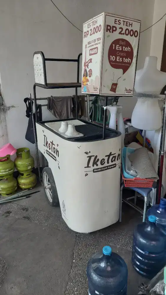 Gerobak bekas iketan