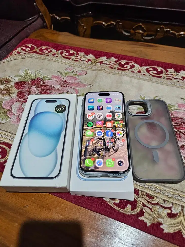 Iphone 15 ibox 99% gress like new