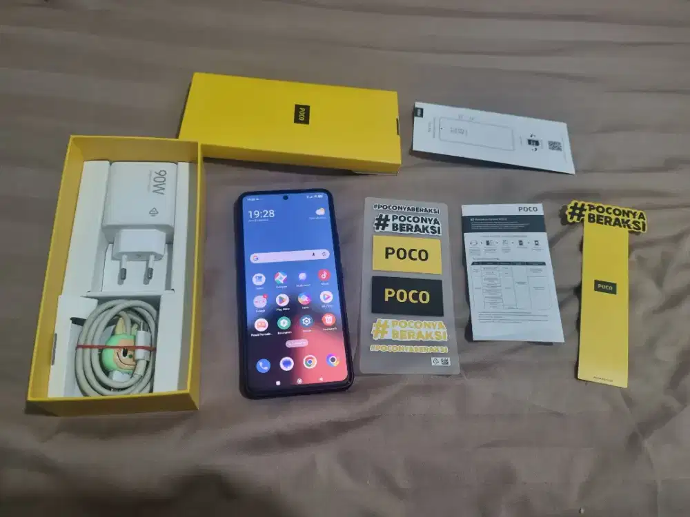 poco f6 ram 12 rom 512