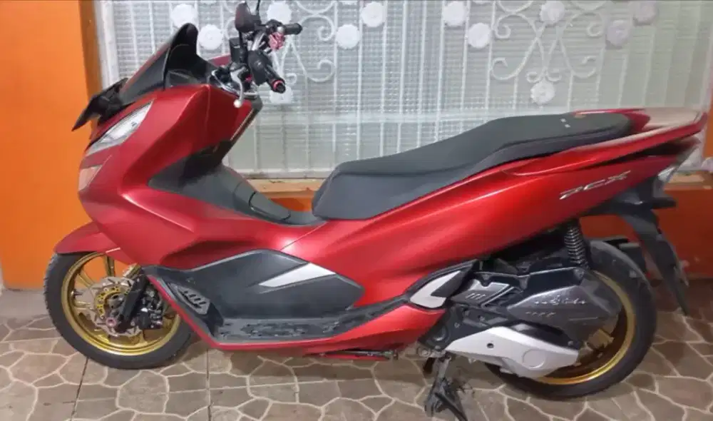 Dijual Honda PCX 150 tahun 2018 ,Mesin halus, tarikan enak, nyaman.