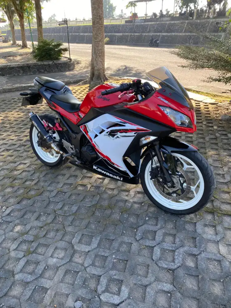 TERMURAH 2012 KAWASAKK NINJA 250 FI ABS