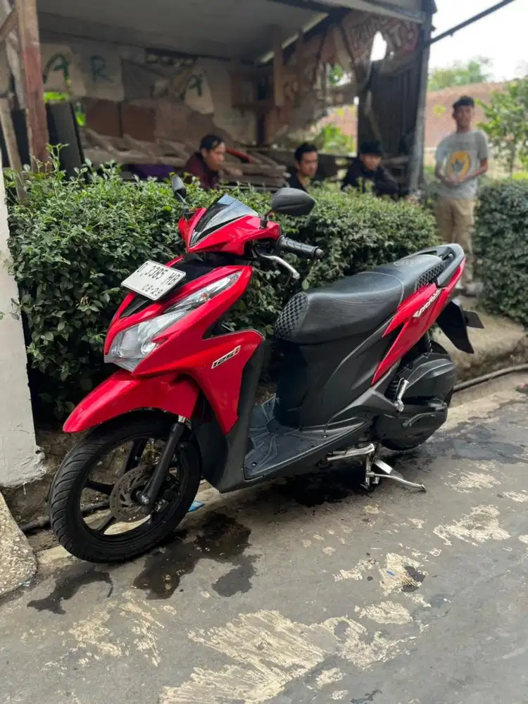 vario 125cc kzr merah
