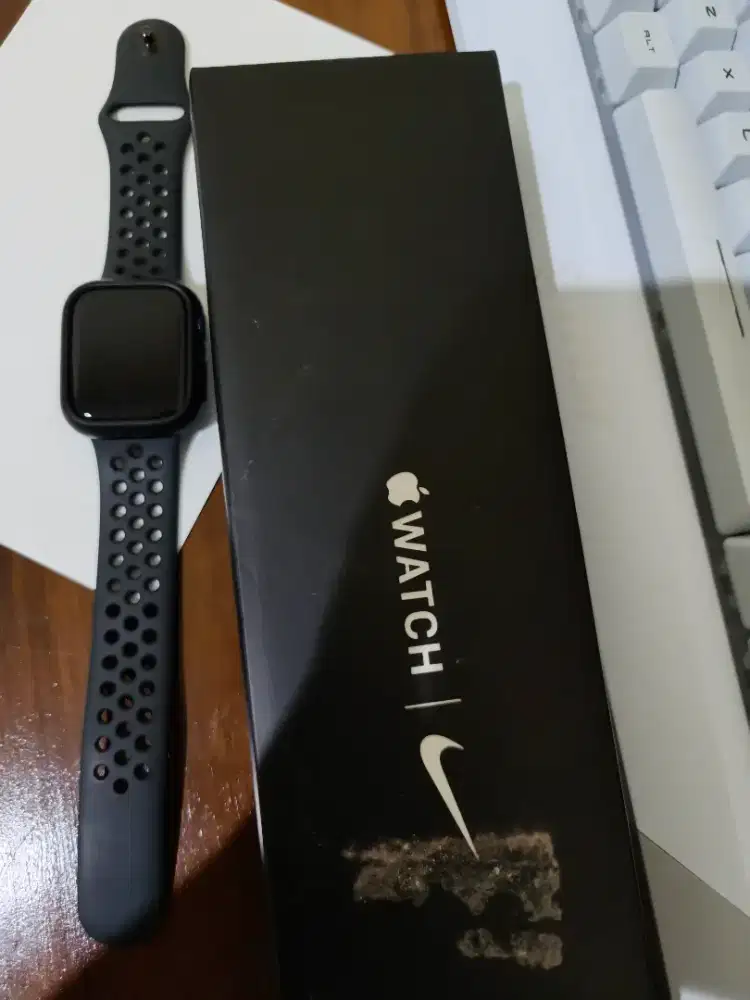 Apple Watch Series 7 Nike Edition