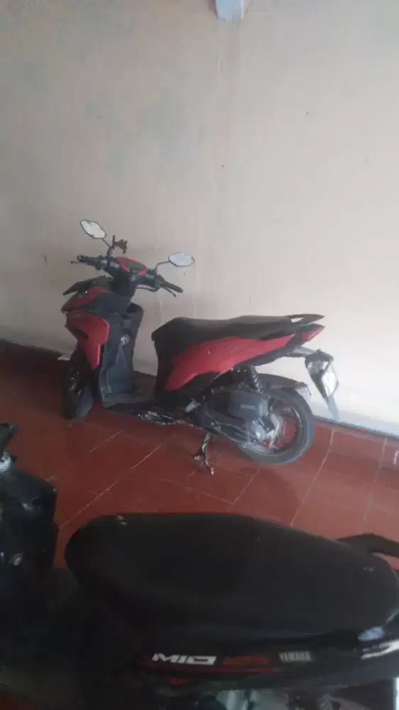 Jual Vario gen2 tahun 2024 ss lengkap pajak of setahun BPKB masih