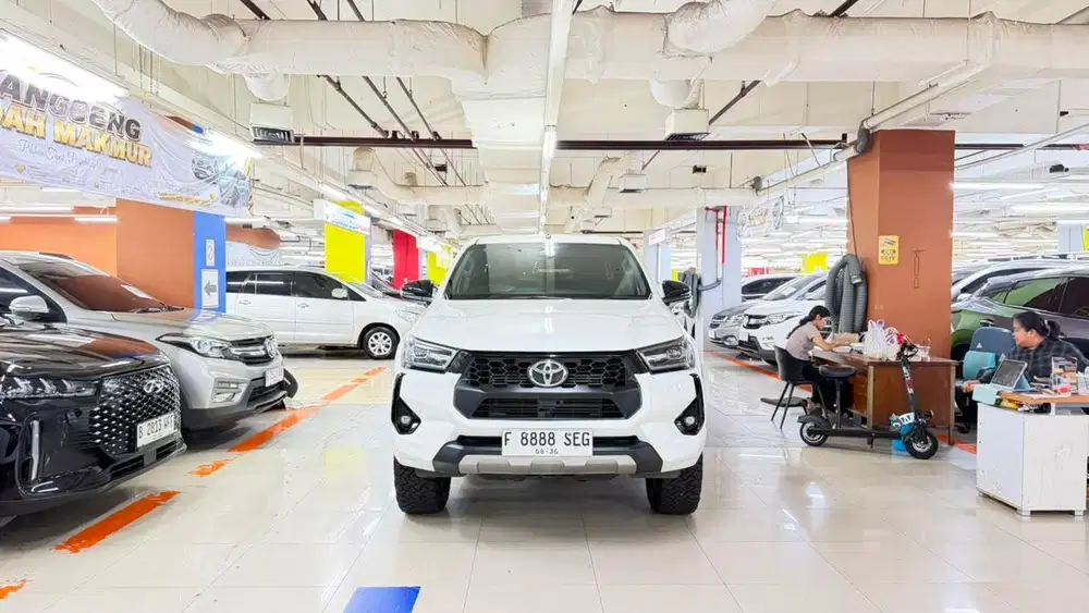 TOYOTA HILUX V 4x4 Diesel Matic 2025 Km 39 rban
