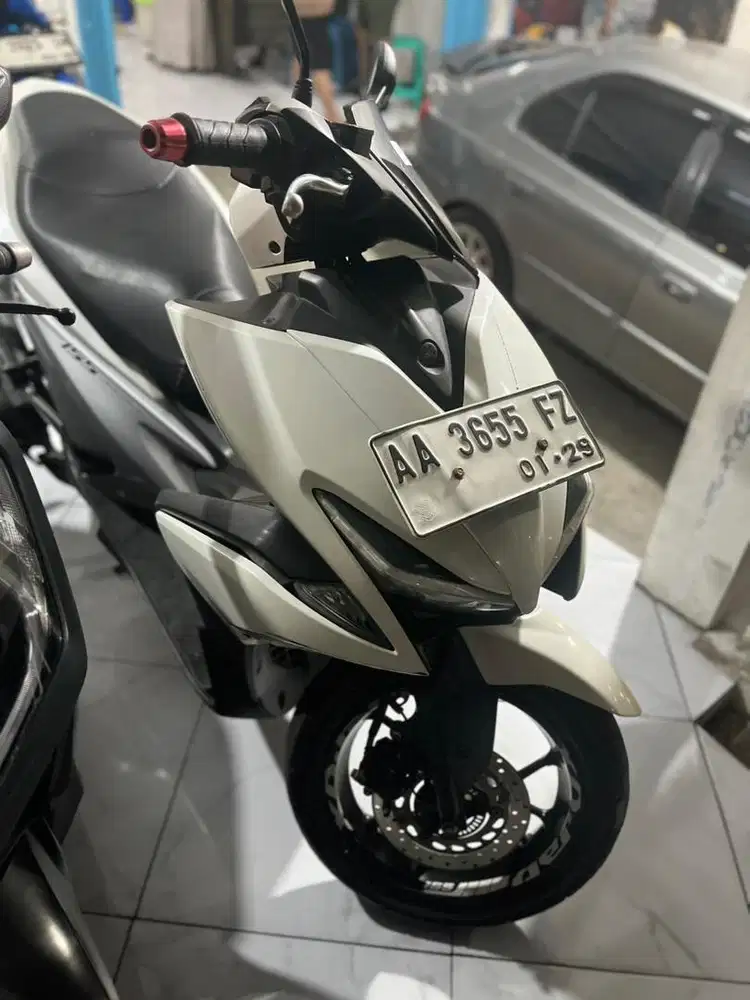 Aerox faforit putih