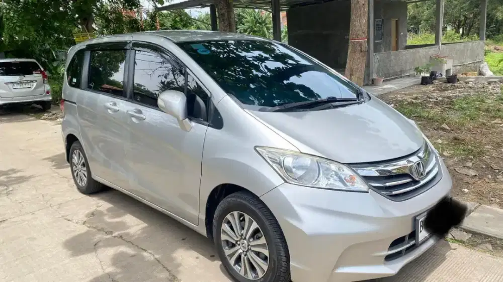 Honda Freed 1.5 S AT 2013
Pajak 12.2027 Bekasi 
KM 127.000