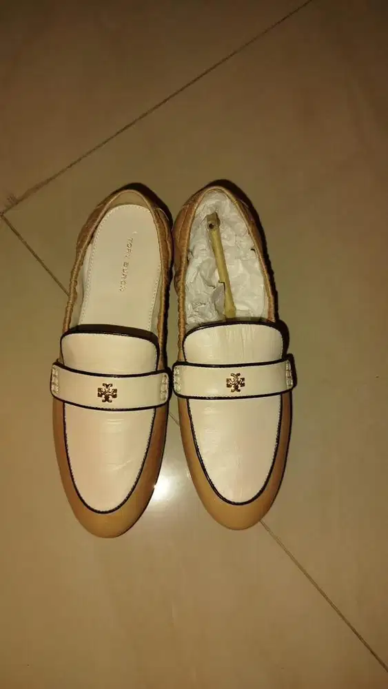 tory burch loafer