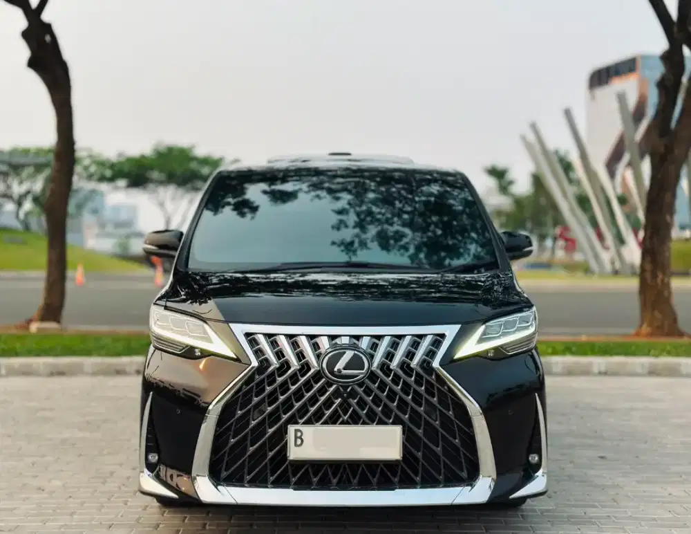 Lexus LM 350 AT 2021 7 seaters
