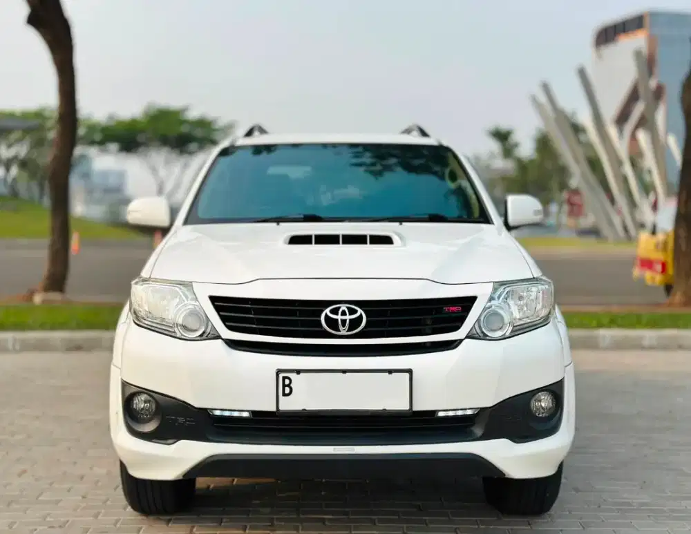 Toyota Fortuner VNT TRD AT 2014