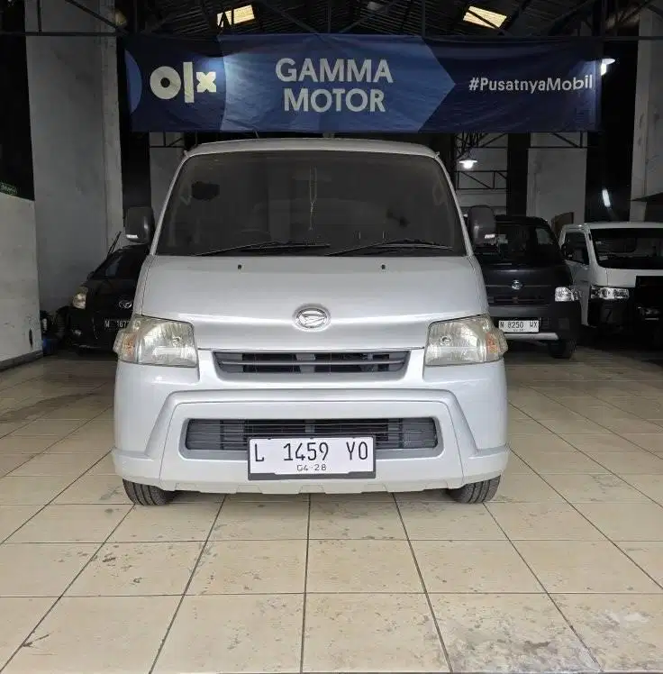 Gran Max D 1.5 Minibus AC PS Th2018 Silver Metalik Istimewa