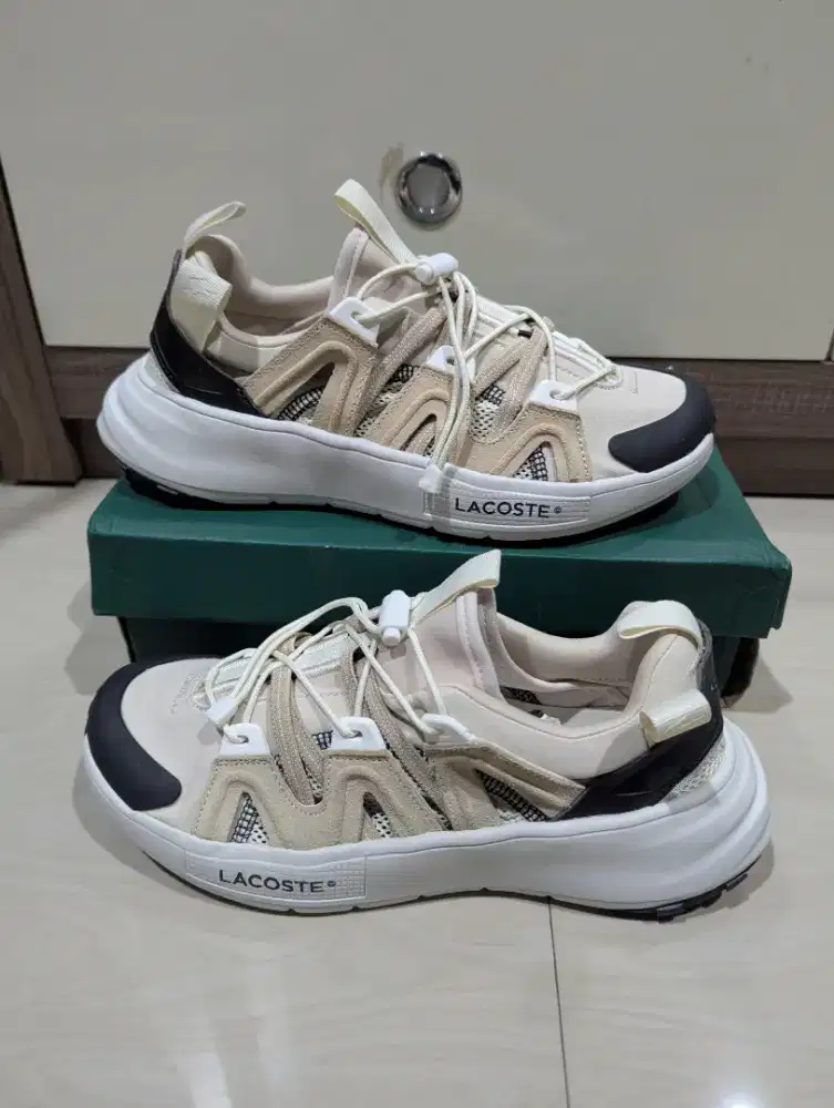 Sepatu Lacoste size 42